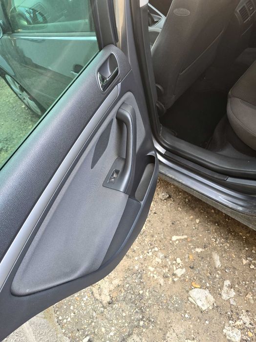 Auto продавам коли