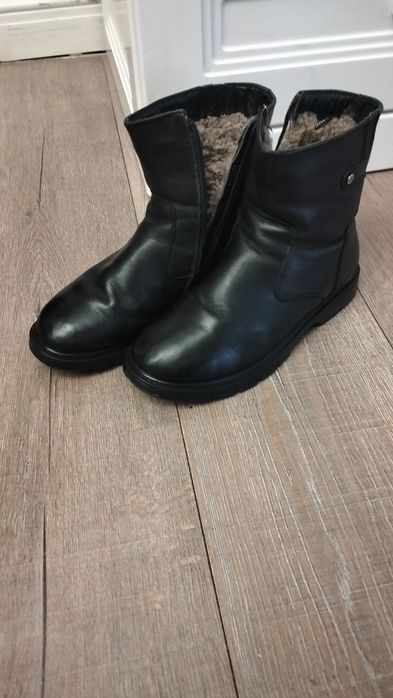 Продам обувь для подростков состояние хорошее