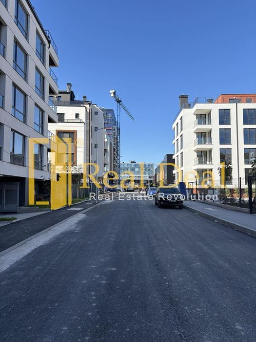 Продава се Двустаен апартамент в София, Малинова долина - 65 кв.м за 1980 €/кв.м - Снимка #4