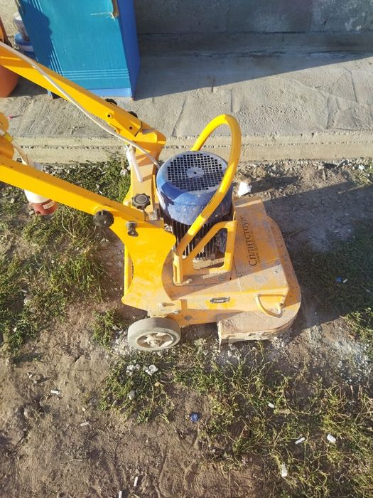 Машина  мозайчно шлифовальная