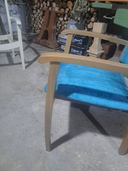 Scaun cu cotiere pt.cafenea