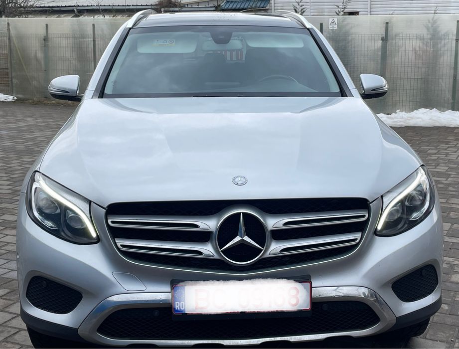 Mercedes-Benz GLC 350e Plug-in Hybrid 7G-TRONIC PLUS 4MATIC Panoramic