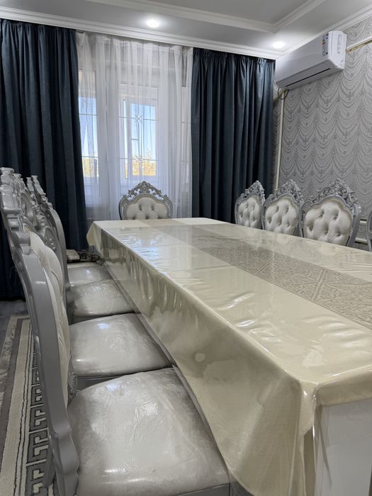 Продам стол со стульями, новый!
