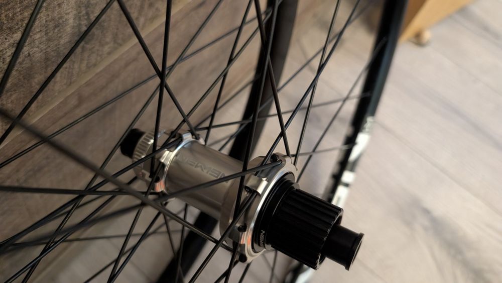 Set roti Newmen Fade boost 29er