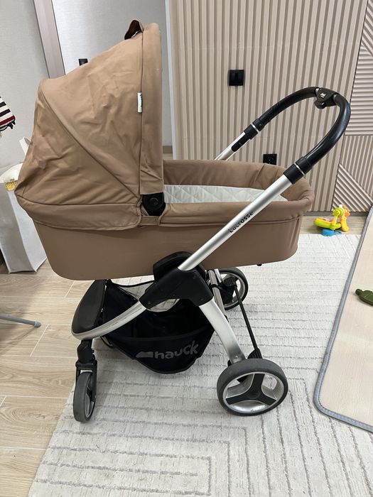 Продам коляску 3 в 1 Hauck lacrosse