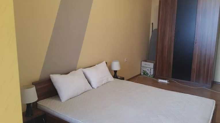 Тристаен имот в Хиподрума