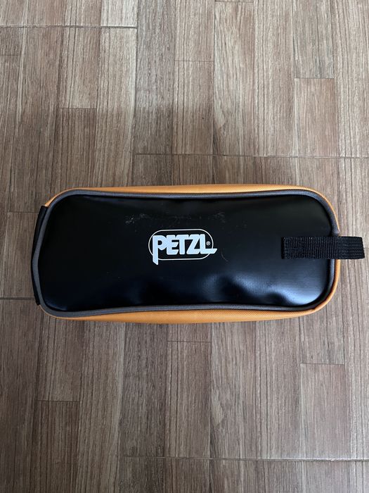Котки Petzl Vasak