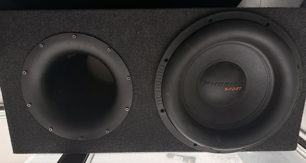 Продам 2 сабуфера