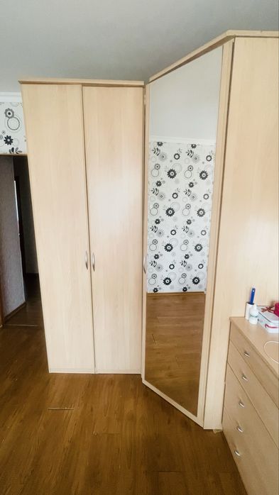Продам спальную гарнетуру