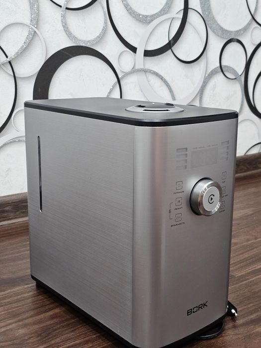 Увлажнитель воздуха BORK H701