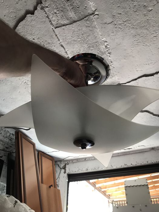 Продам Стильная Люстра