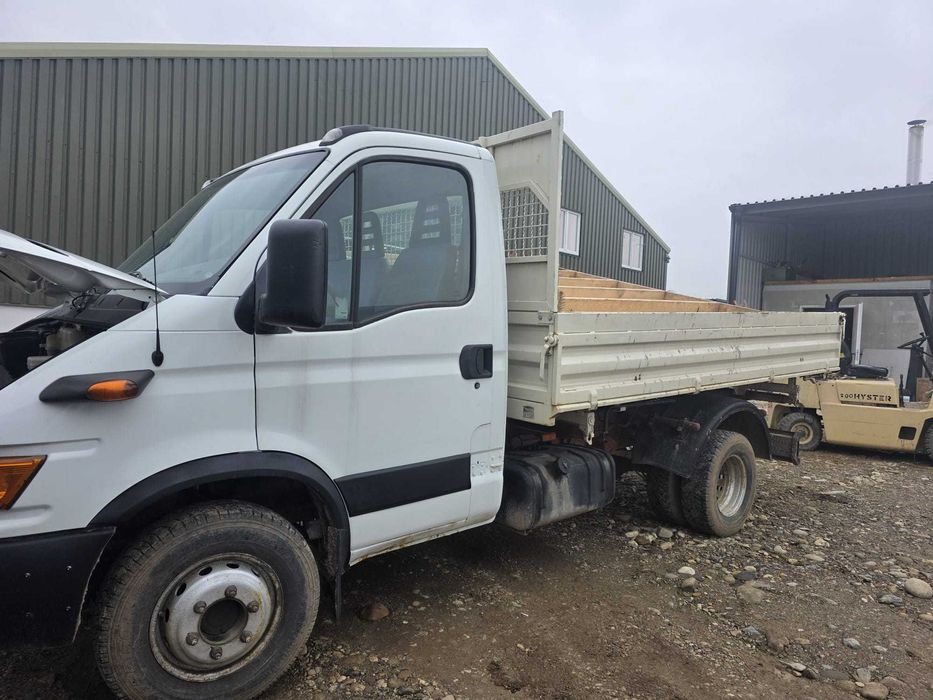 Iveco Daily 2002 2.8 Diesel – Stare buna, negociabil