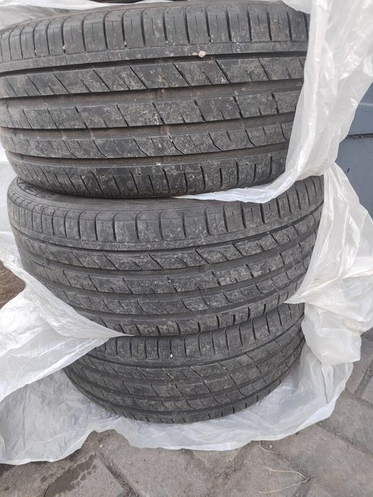 Продам помплеткт летний шин