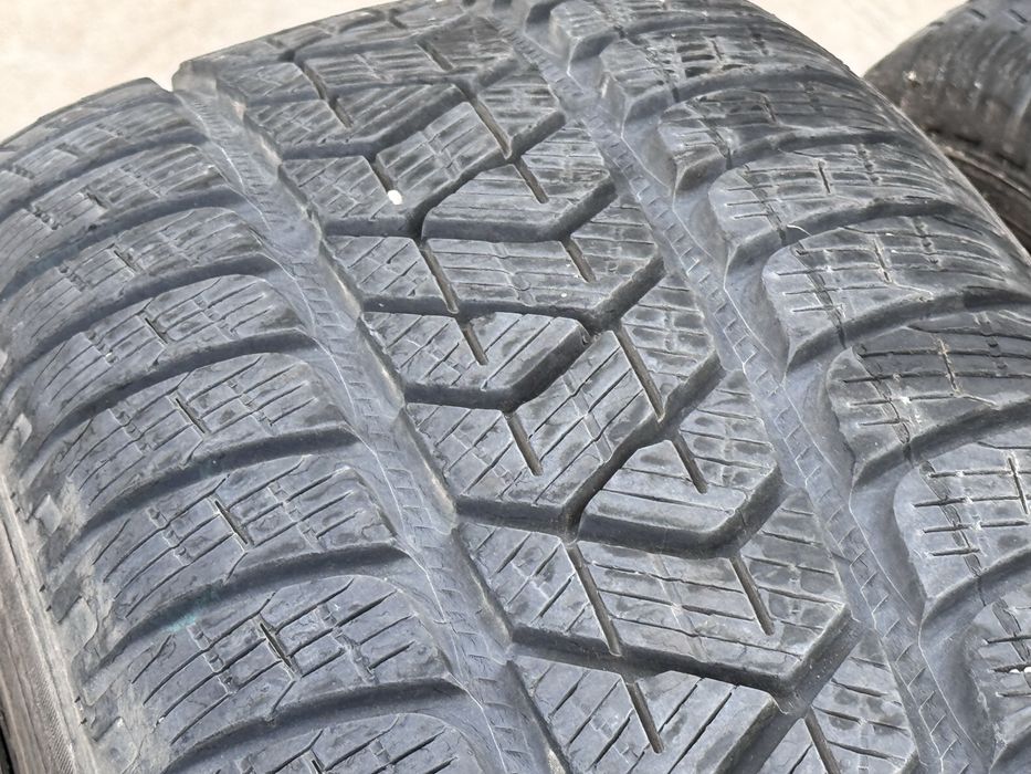 215/65/R17 Pirelli Scorpion 4бр зимни dot3616 6-7мм