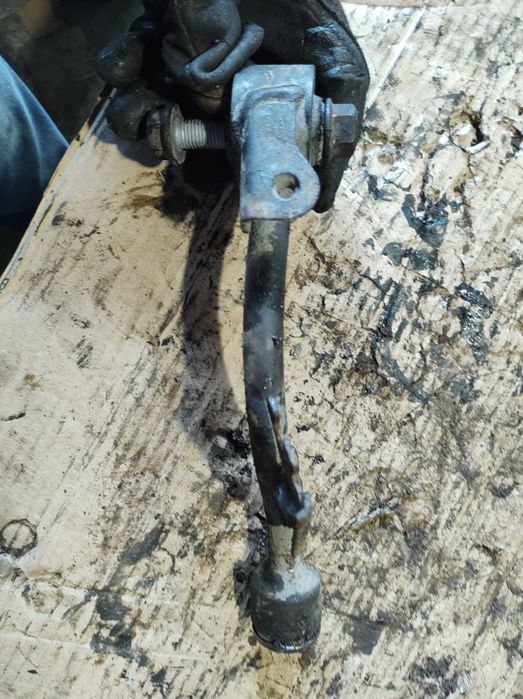 Крив Носач Преден Ляв Mercedes W211 E class Tmodel 4matic 320CDI