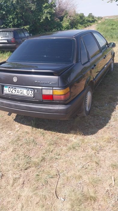 Фольксваген б3. седан