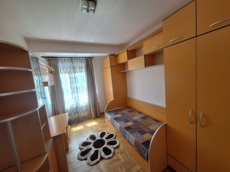 Apartament 3 camere de închiriat (Otopeni)