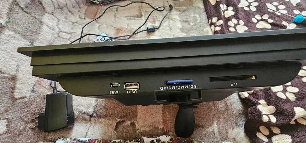 rama foto digitala cu telecomanda