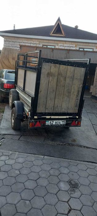 продам прицеп с коневозкой