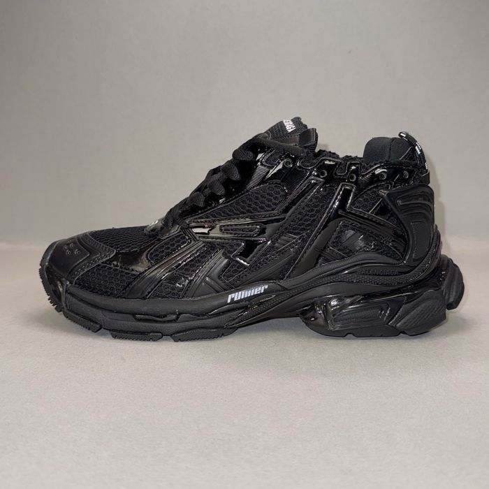 Balenciaga Runner "Triple Black"! НОВИ!