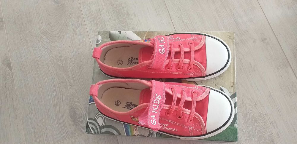 Детски ориг.маратонки 33 номер, кецове  размер 33-25-50лв.