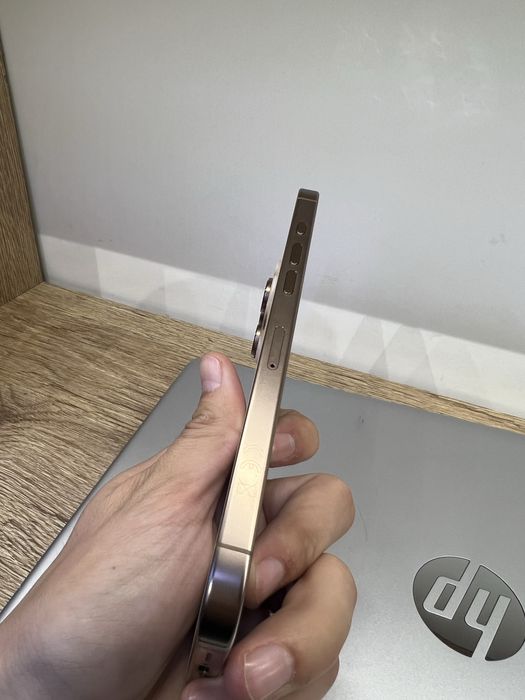 Iphone 16 pro max desert