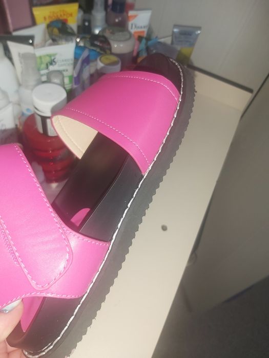 Продам обувь 39,40 размеры