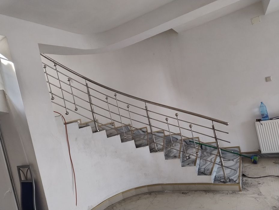 Executam balustrade din inox