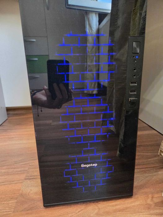 Setup Complet Gaming: PC Ryzen 7 2700X, GTX 1070 8GB + 2 Monitoare