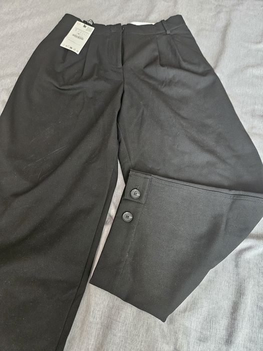 Брюки от бренда ZARA