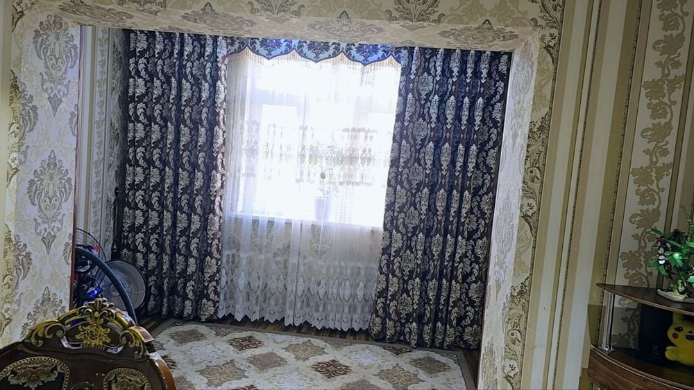 Чиланзар 4 3 комнатная 4 этаж