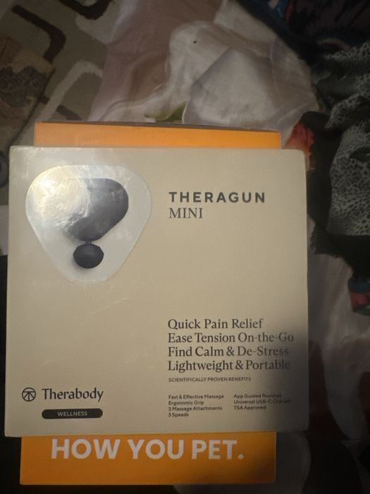 Theragun mini aparat profesional de masaj