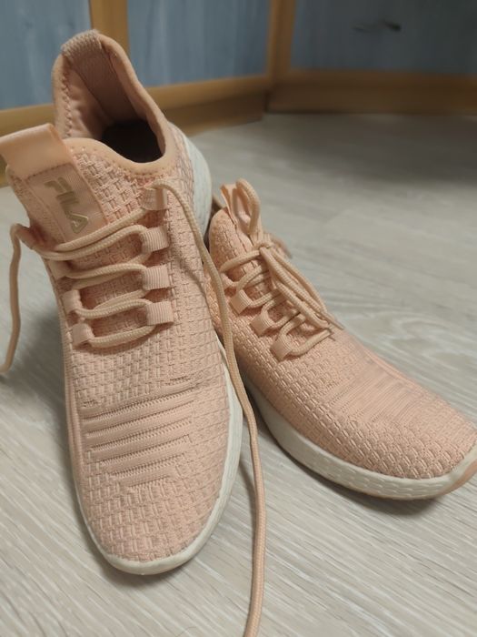 Маратонки  Fila 39 номер