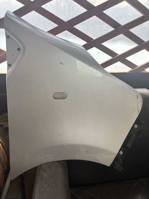 Aripa dreapta renault trafic 3