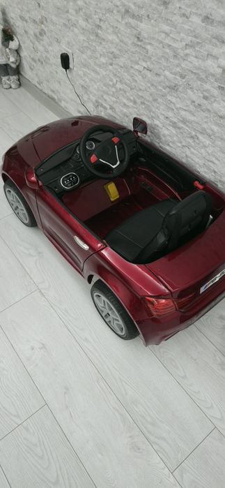 Детска Акулуматорна кола