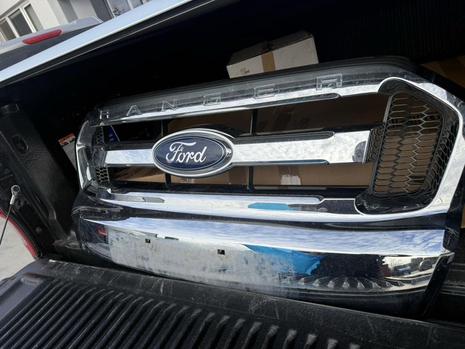 Оригинална маска ford ranger