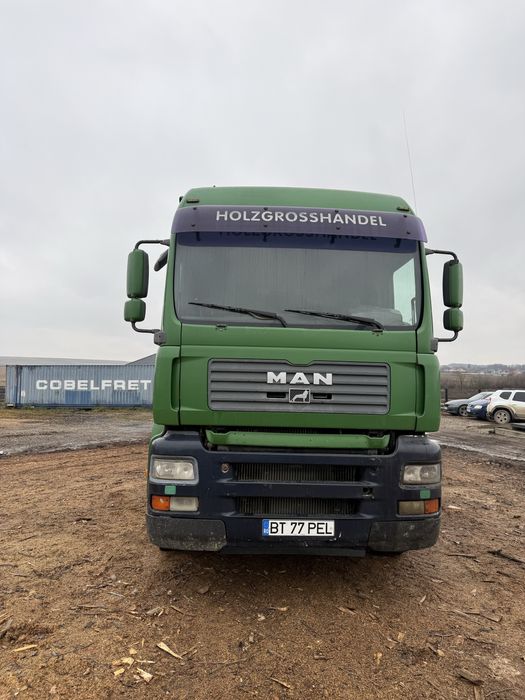 Camion MAN cu macara PENZ