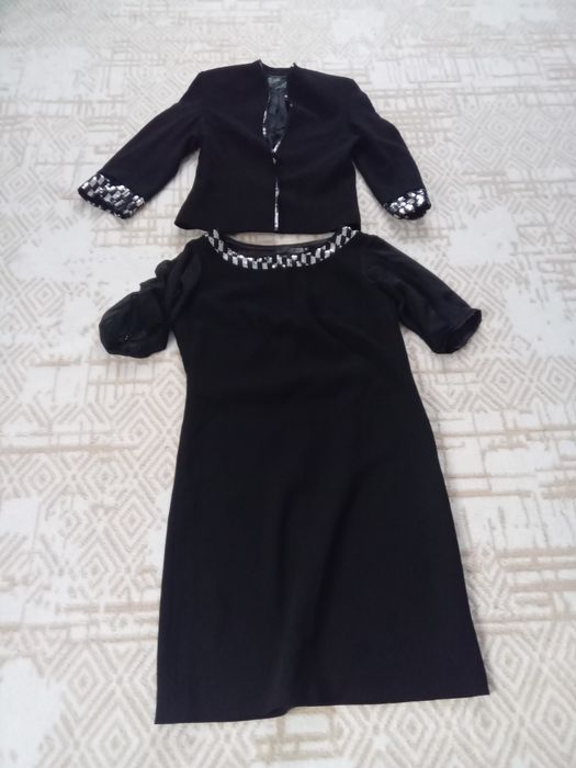 Продам разные платья