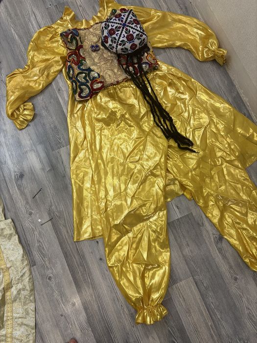 Золотое платье узбекская