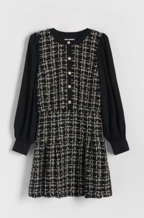 Рокля от туид - Reserved