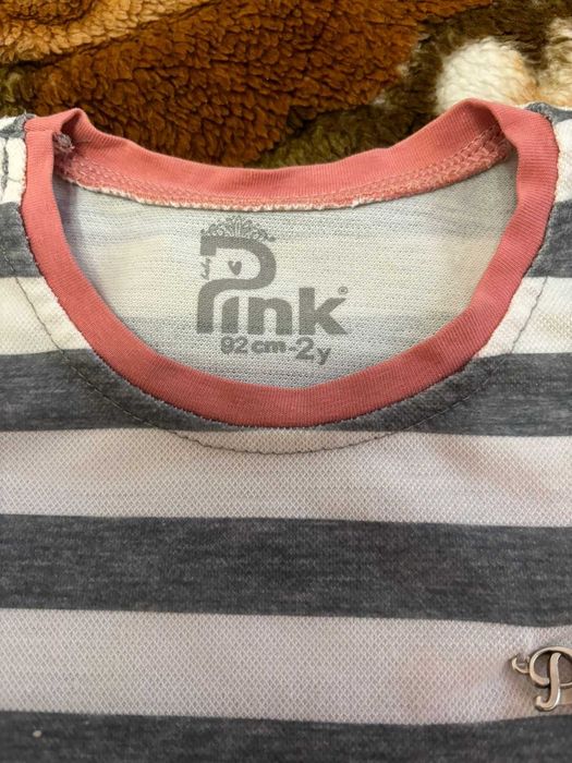 Продам платья на маленьких принцесс