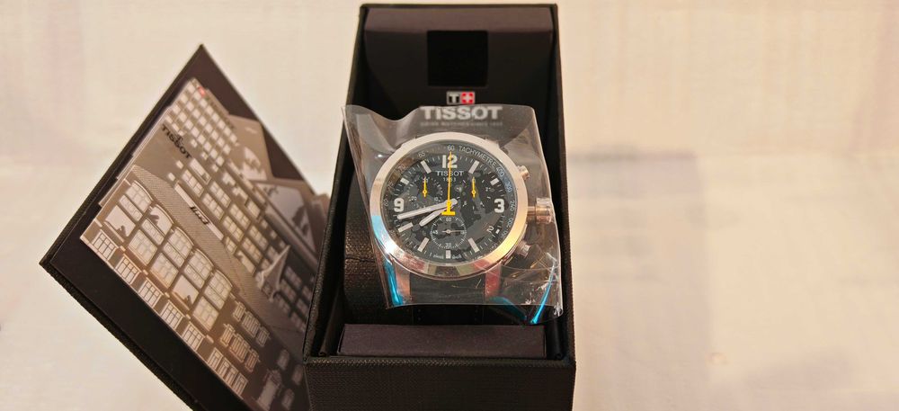 TISSOT PRC 200 мъжки часовник хронограф чисто нов кутия 100% оригинал