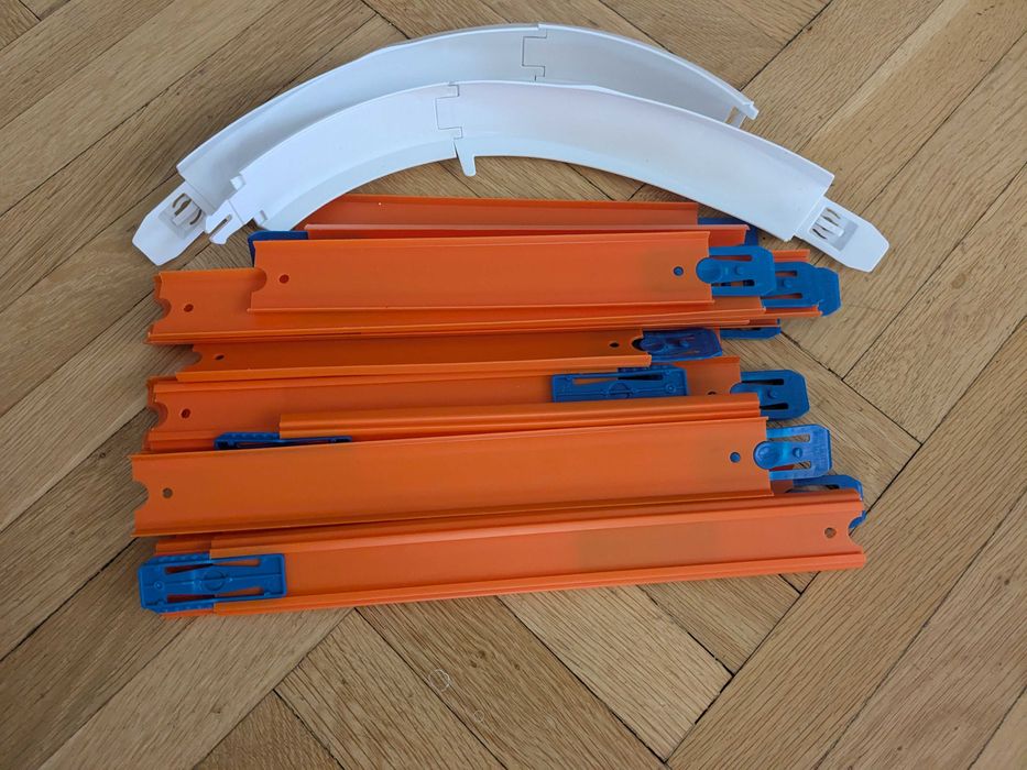 Hot Wheels писти и части голям сет