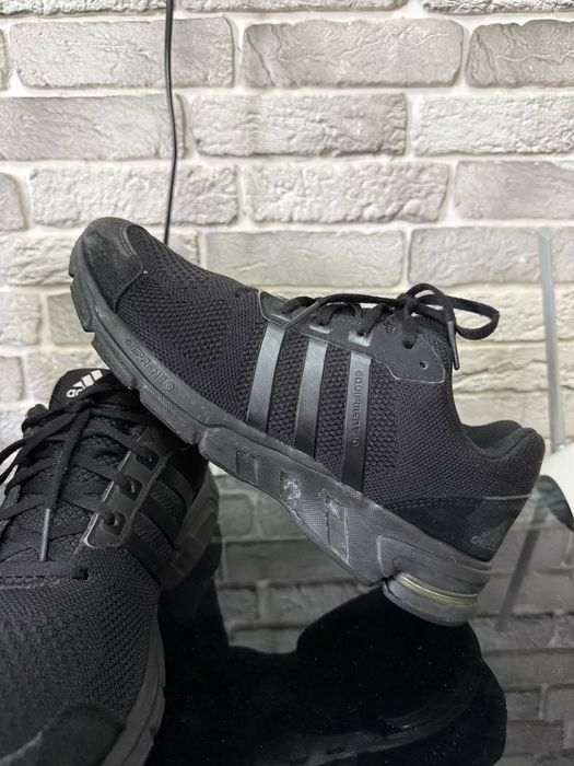 Оригинальные кроссовки adidas
