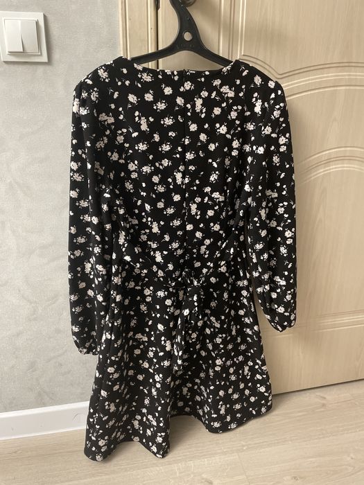 Продам платье недорого