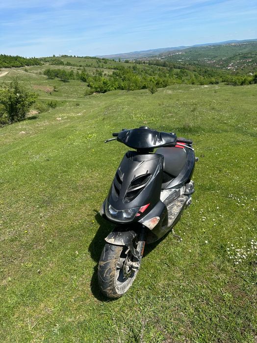 Scuter Aprilia rs 50
