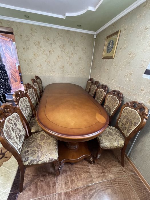Продам стол со стульями