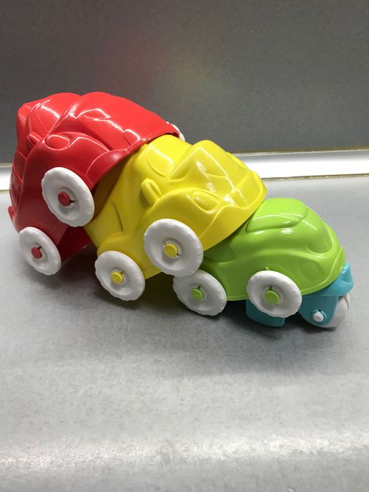 Бебешки играчки и настолни занимателни игри