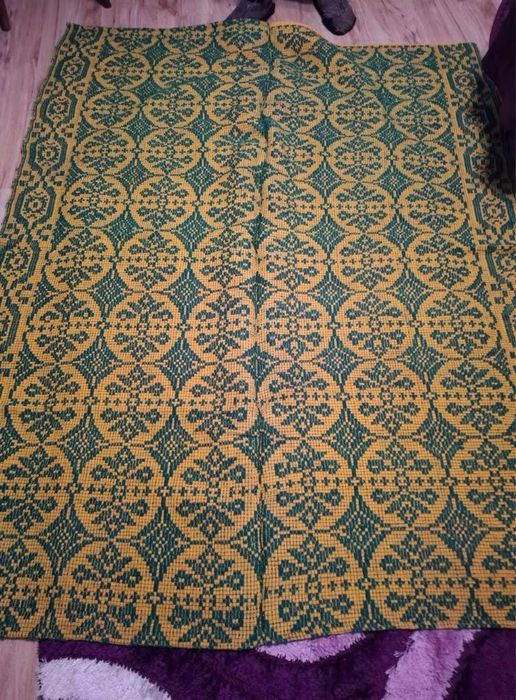 Macate/ cuverturi din lana traditionale tesute la razboi