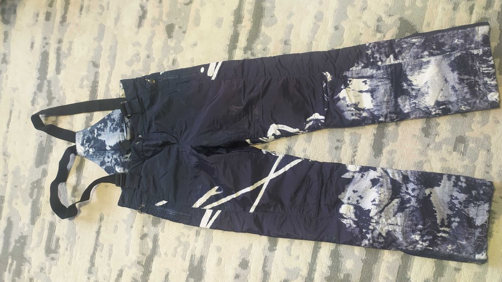 Костюм лыжный продам